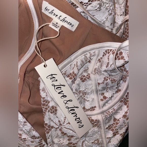 New! For Love and Lemons Julia White Lace Deep V Mini dress 🤍 Small NWT! - Picture 14 of 16